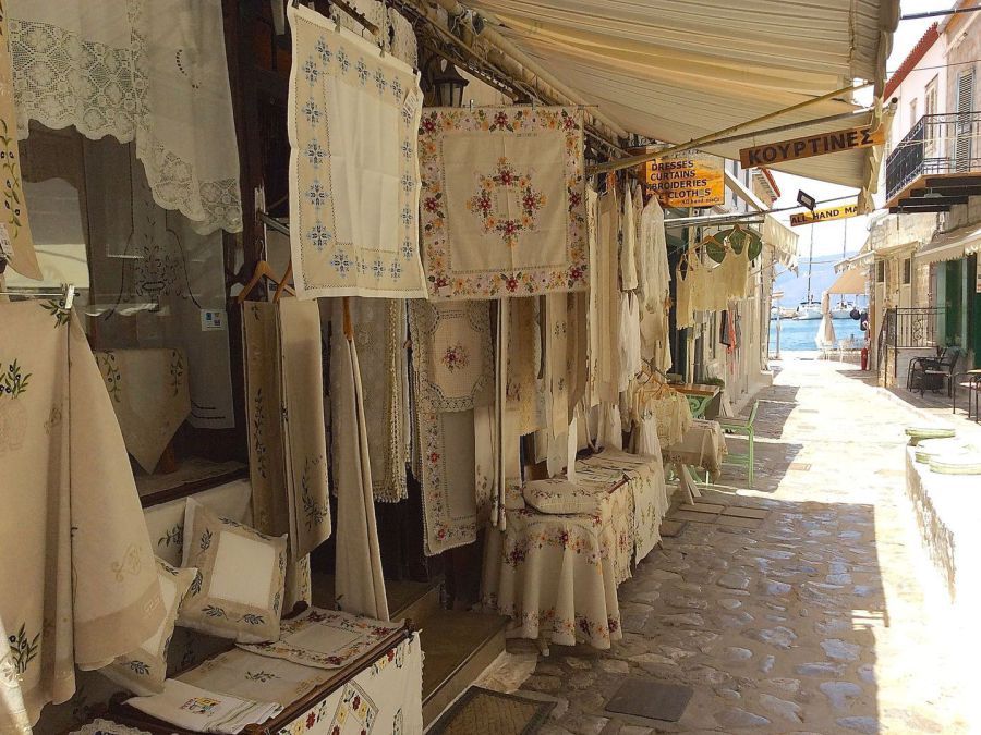 Asproulis Linens on Hydra Island Greece, on the HYDRADIRECT Shops & Services pages