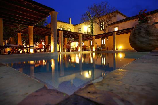 Bratsera Hotel - Hydra hotels, accommodation on Hydra Island Greece.