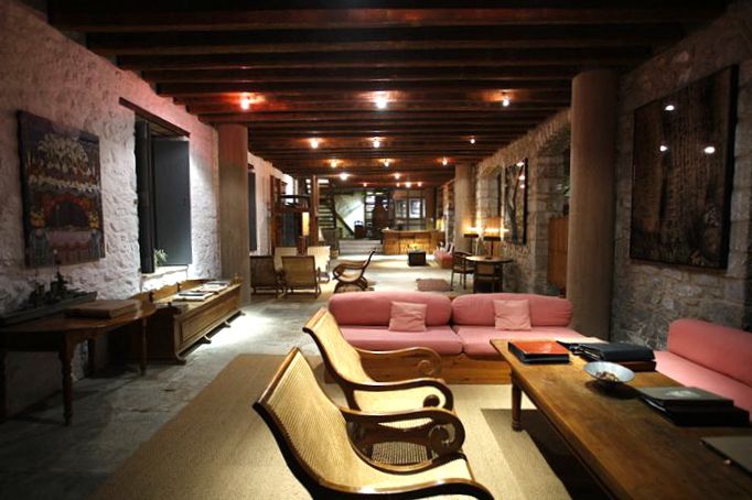 Bratsera Hotel - Hydra hotels, accommodation on Hydra Island Greece.