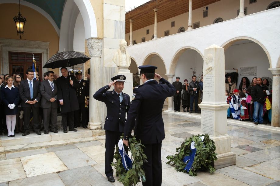 Wreath laying ceremony on Greek Independence Day 25th March 2015, in Hydra Island, Greece. Wreaths ceremony on a rainy Independence Day 25th March 2015. Copyright Σπήλιος Σπηλιώτης