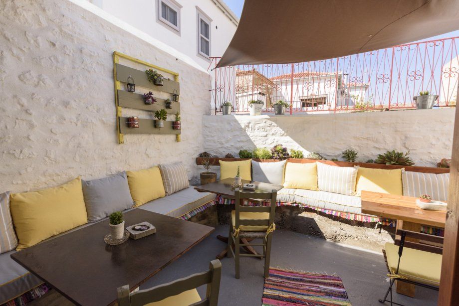 Mastoris Mansion Guest House on Hydra Island Greece, Hydra accommodation.