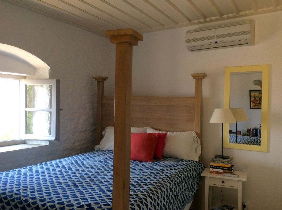 Olive Tree House, holiday houses to rent on Hydra Island Greece.