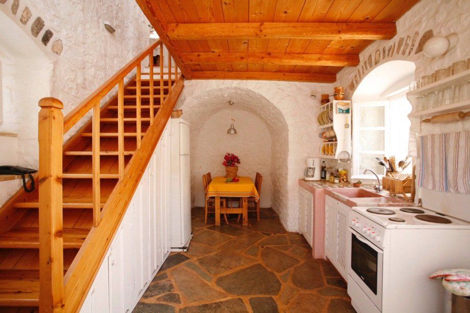 Cactus Villa - Hydra holiday houses to rent on Hydra Island Greece.