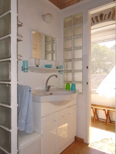 Cactus Villa - Hydra holiday houses to rent on Hydra Island Greece.