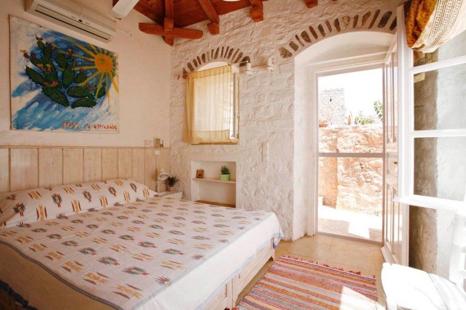 Cactus Villa - Hydra holiday houses to rent on Hydra Island Greece.