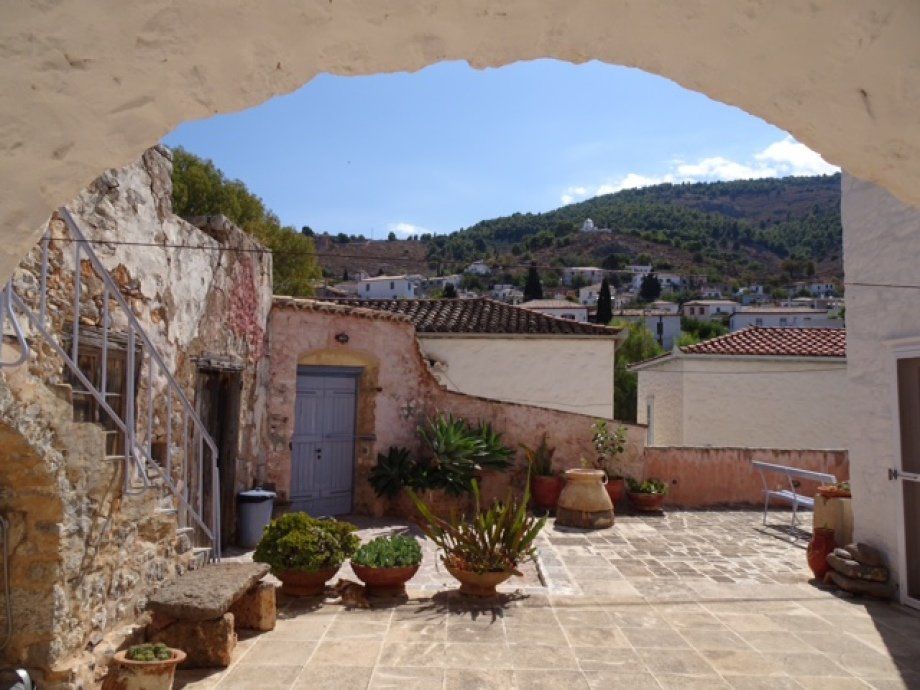 Cactus Villa - Hydra holiday houses to rent on Hydra Island Greece.
