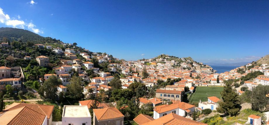 Dolphin House, Hydra holidays, holiday houses to rent on Hydra Island Greece.
