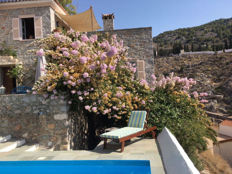 Dolphin House, Hydra holidays, holiday houses to rent on Hydra Island Greece.