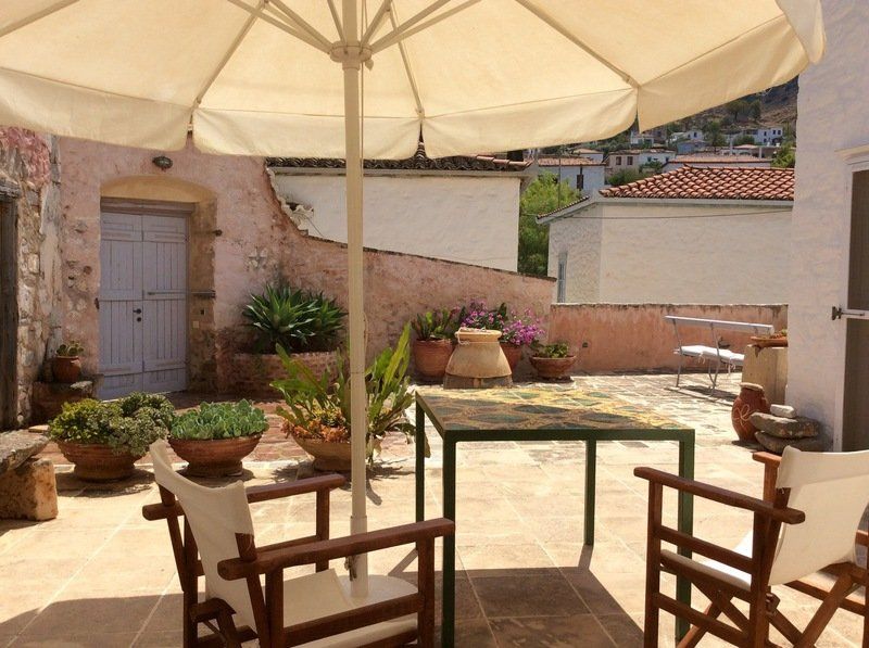 Cactus Villa - Hydra holiday houses to rent on Hydra Island Greece.