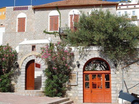 Kolouros Private Non-emergency hospital on Hydra Island Greece