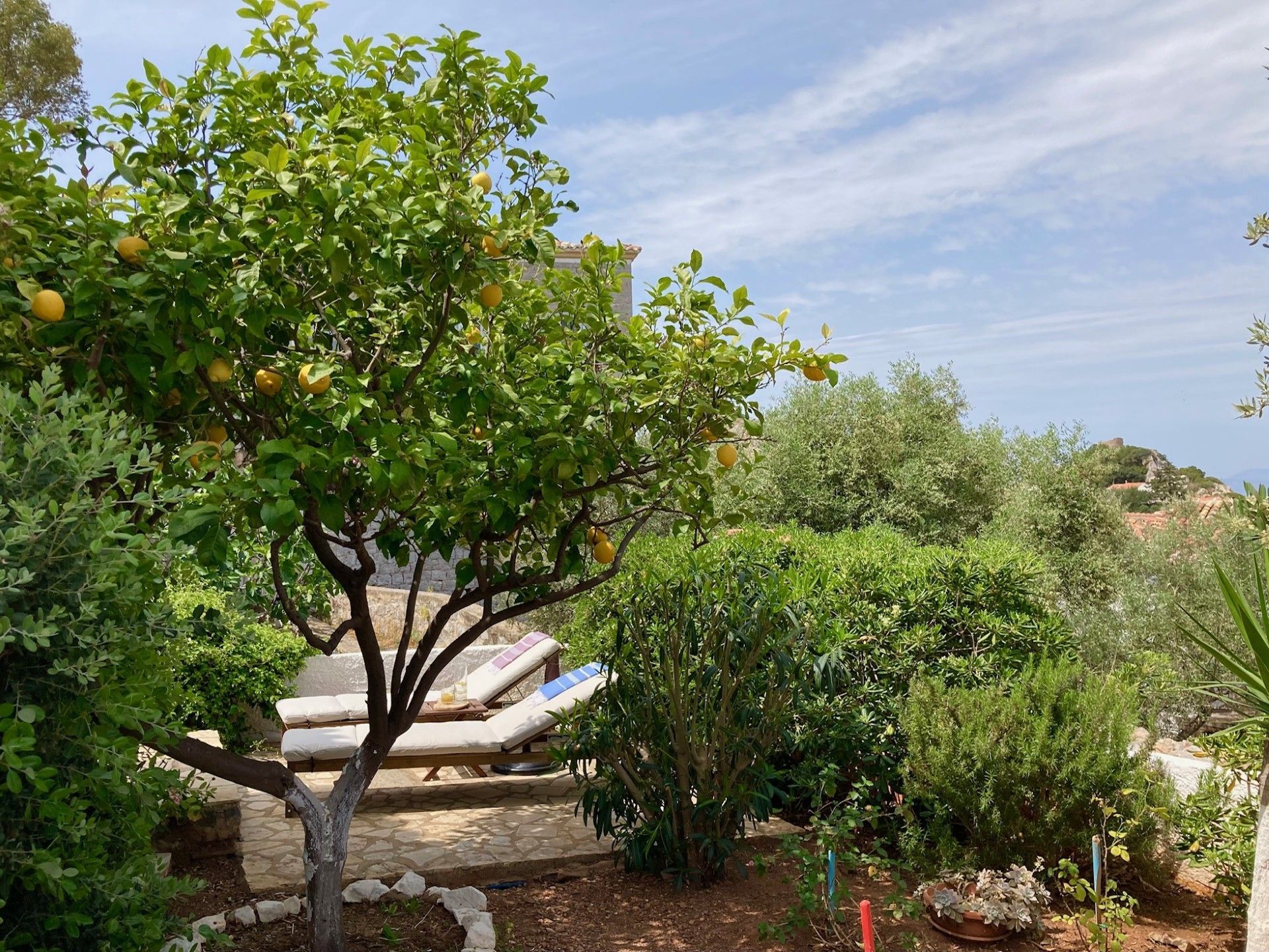 Analypsi House for holiday rentals on Hydra Island Greece. Perfect countryside house for a couple to enjoy wonderful scenery and views.