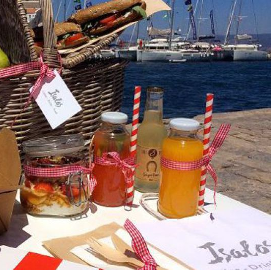 Picnic Hampers by Isalos Cafe on Hydra Island Greece