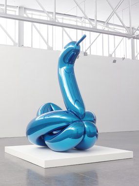 Balloon Swan by Jeff Koons