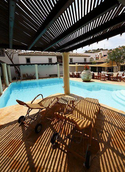 Bratsera Hotel - Hydra hotels, accommodation on Hydra Island Greece.