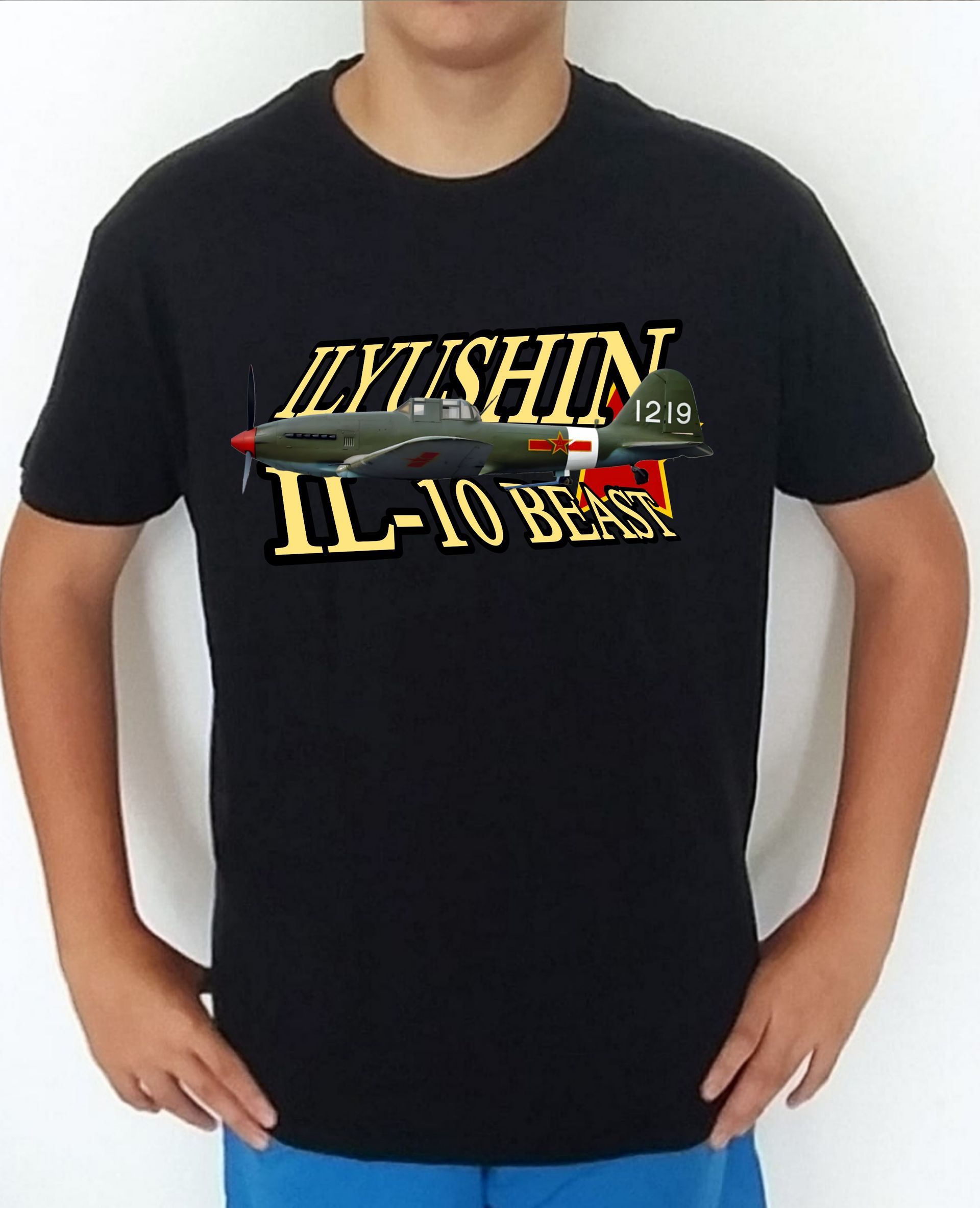 Camiseta aviones combate 2WW Rusia Ilyushin IL-10 Beast nº4 Camiseta, t-shirt, playera, del catálogo de CamisetasMilitares.com en la colección aviones de combate 2 W.W. de Rusia Ilyushin IL-10 Beast
