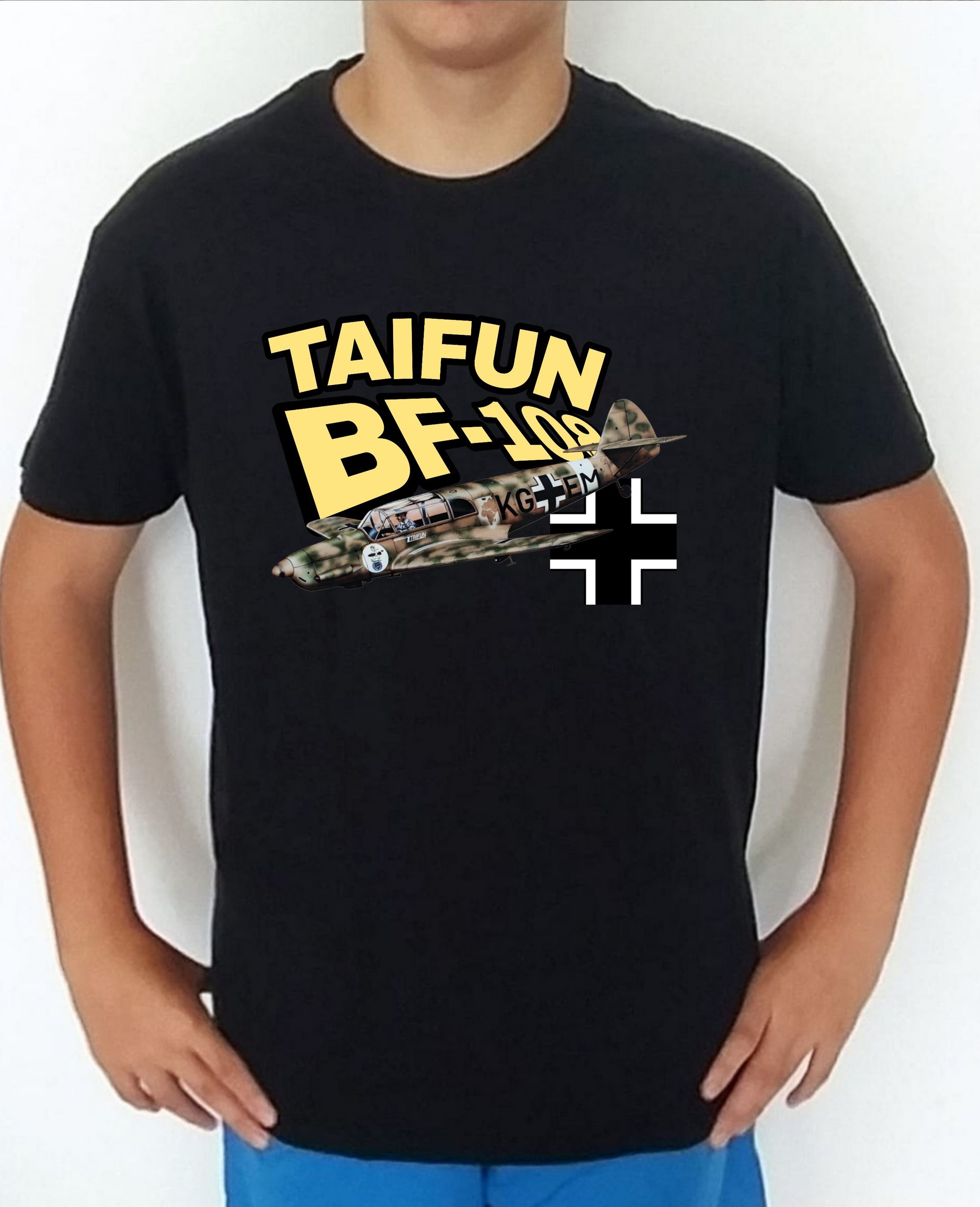 Camiseta aviones combate 2WW Alemania Messerschmitt BF108 Taifun nº 2 Camiseta, t-shirt, playera, del catálogo de CamisetasMilitares.com  en la colección aviones de combate 2 W.W. de Alemania Messerschmitt BF108 Taifun