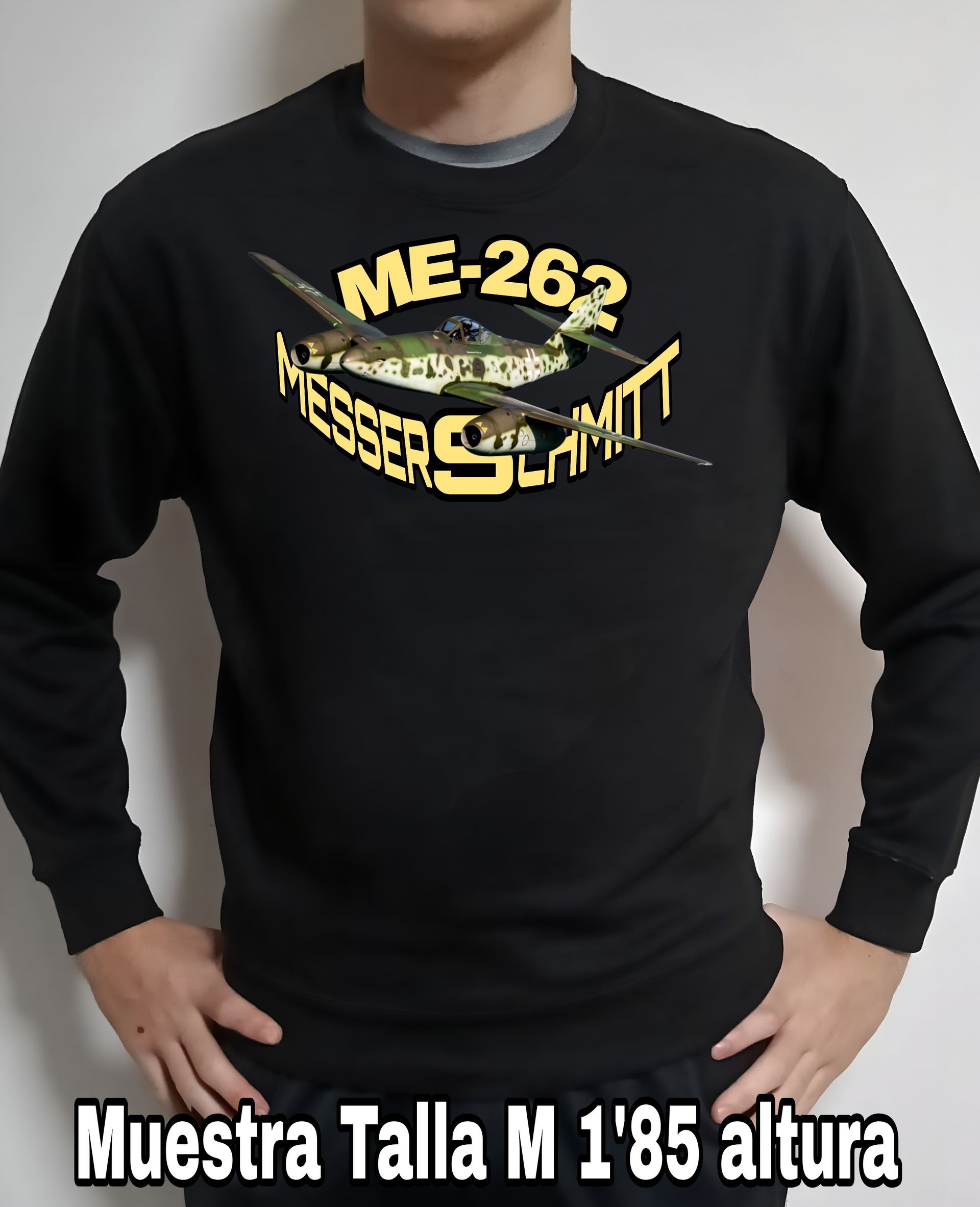 Sudadera aviones combate 2WW Alemania Messerschmitt ME262 nº1 Sudadera del catálogo de CamisetasMilitares.com en la colección aviones de combate 2 W.W. de Alemania Messerschmitt ME262