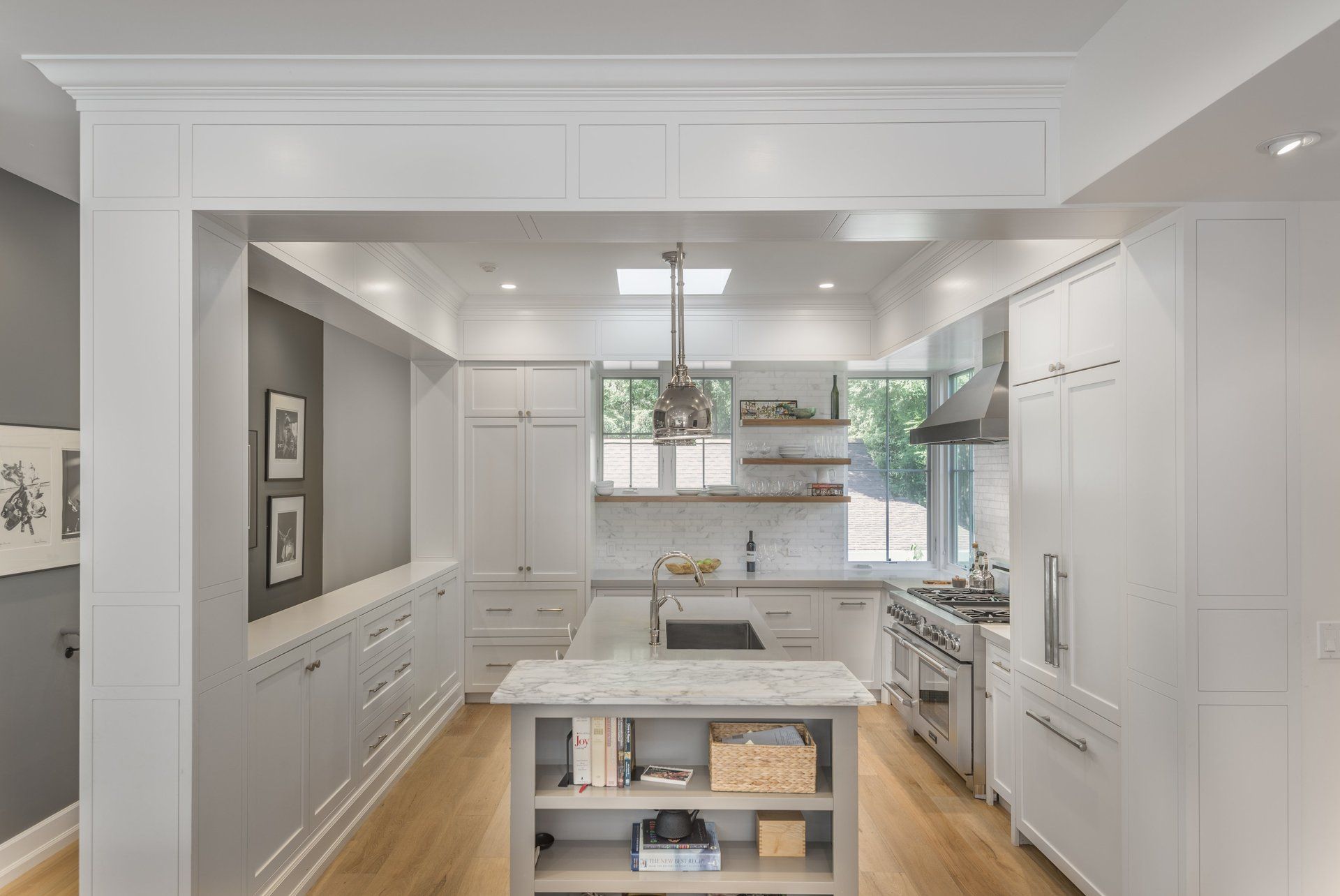 Contemporary cottage,  modern custom made kitchen