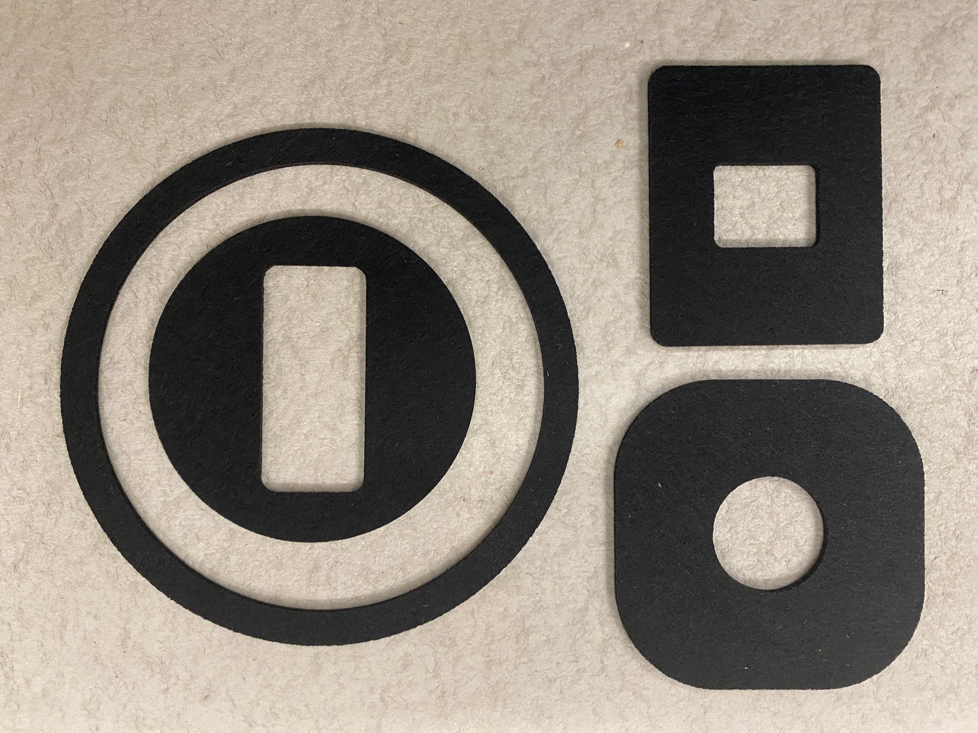 Laser cut felt seals