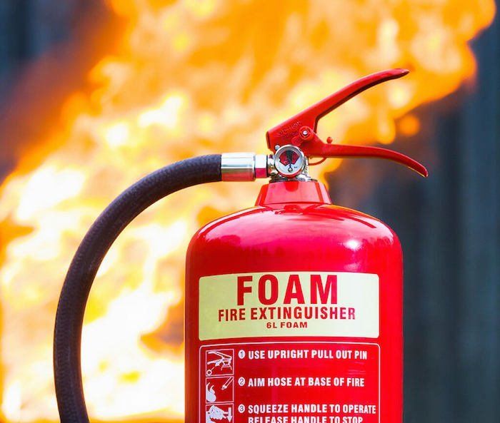 Foam fire extinguisher