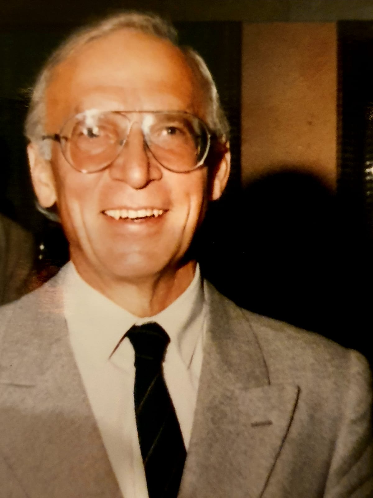 Dr. Heinz Fellhauer,