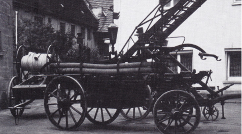 Alter Spritzenwagen der Freiwilligen Feuerwehr Bütthard