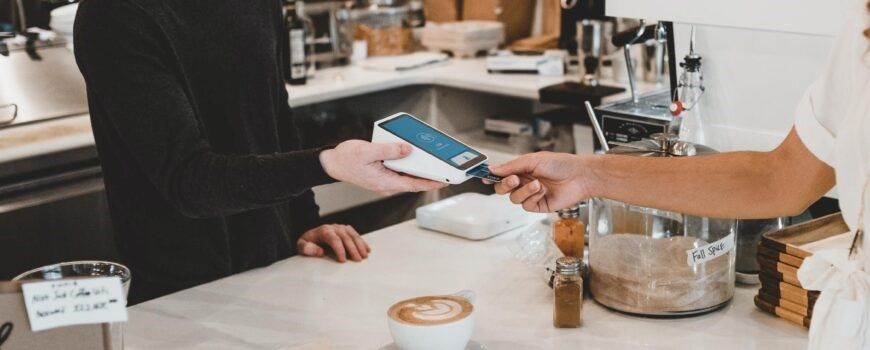 Consejos de como se pide la cuenta en inglés y otros idiomas