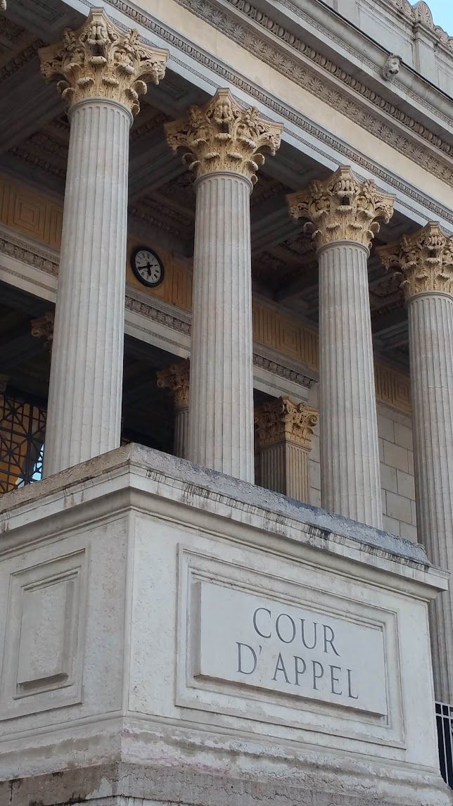 Analyse juridique du conflit entre admission en EHPAD et autonomie du majeur protégé sous tutelle