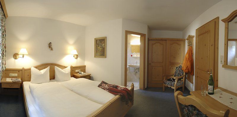 pension-bergland-lech-standard-doppelzimmer
