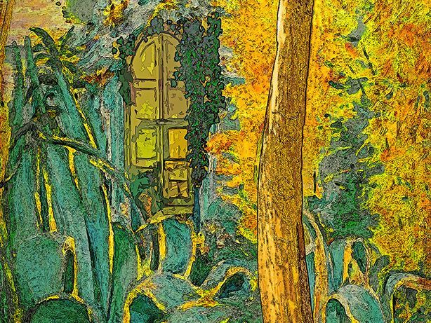 Verwilderte Garten Szenerie mit Bäumen, Agaven und einer Holztüre im Hintergrund. Vorwiegende Farben Grün, Gelb und Ocker