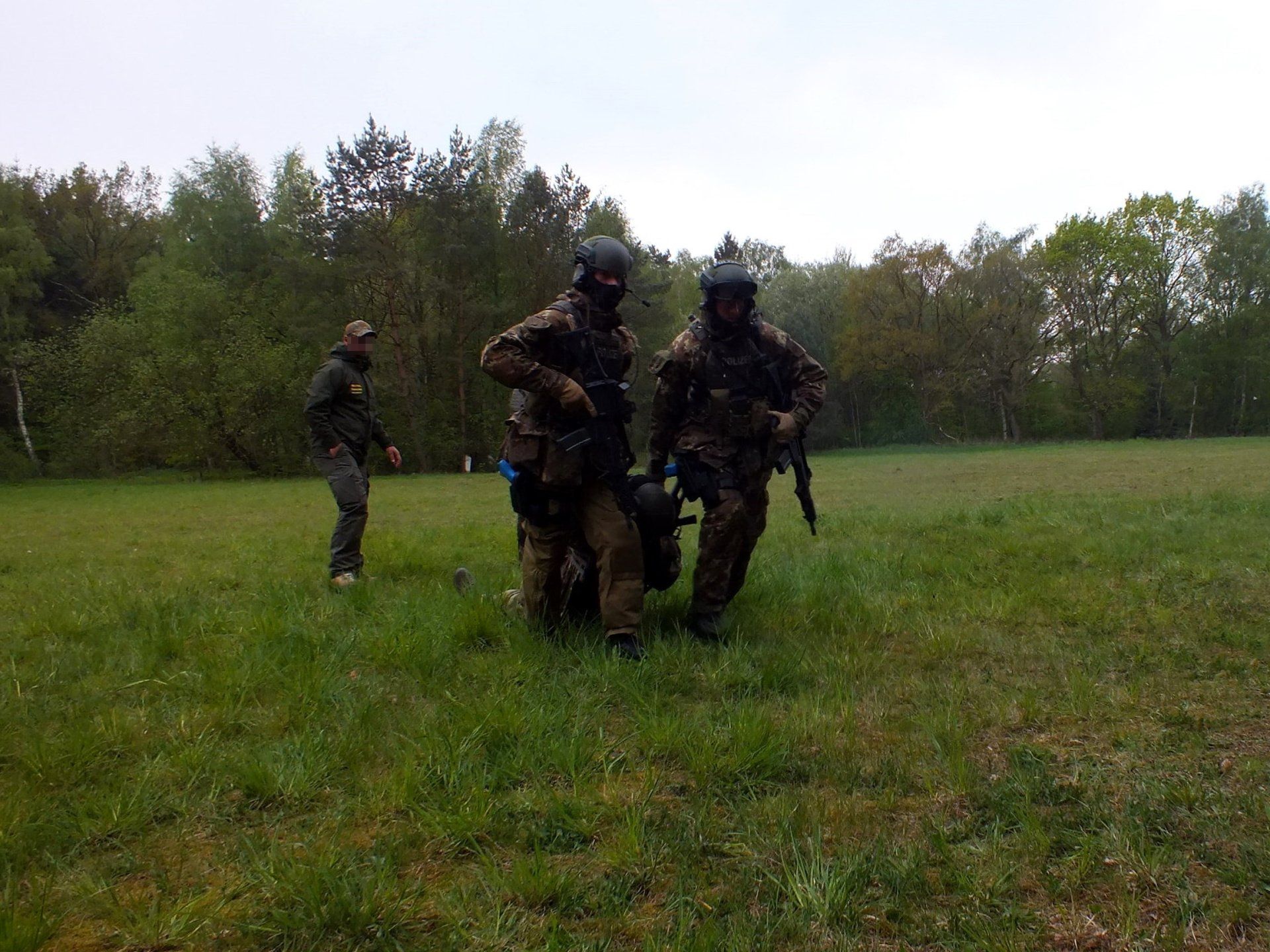 AZÜ.SH Einsatztraining Taktik LEBEL Polizei MEK Kurs Lehrgang Deutschland Schleswig-Holstein