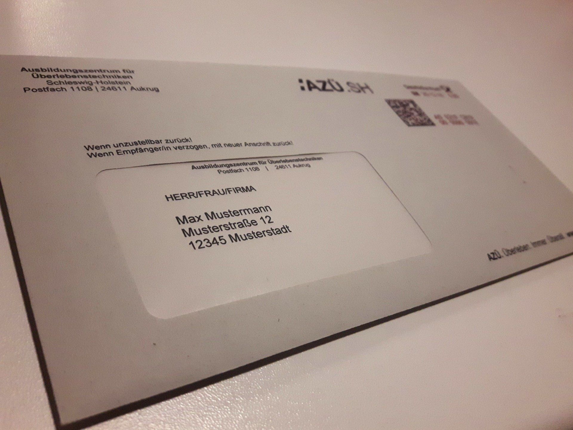 Newsletter/Rundschreiben des AZÜ Newsletter/Rundschreiben des Ausbildungszentrum für Überlebenstechniken in Schleswig-Holstein Deutschland AZÜ