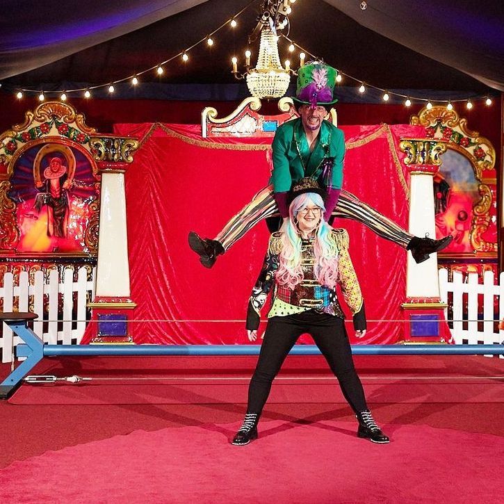 Zirkus Events -Walking Acts Kostümierte Maskottchen