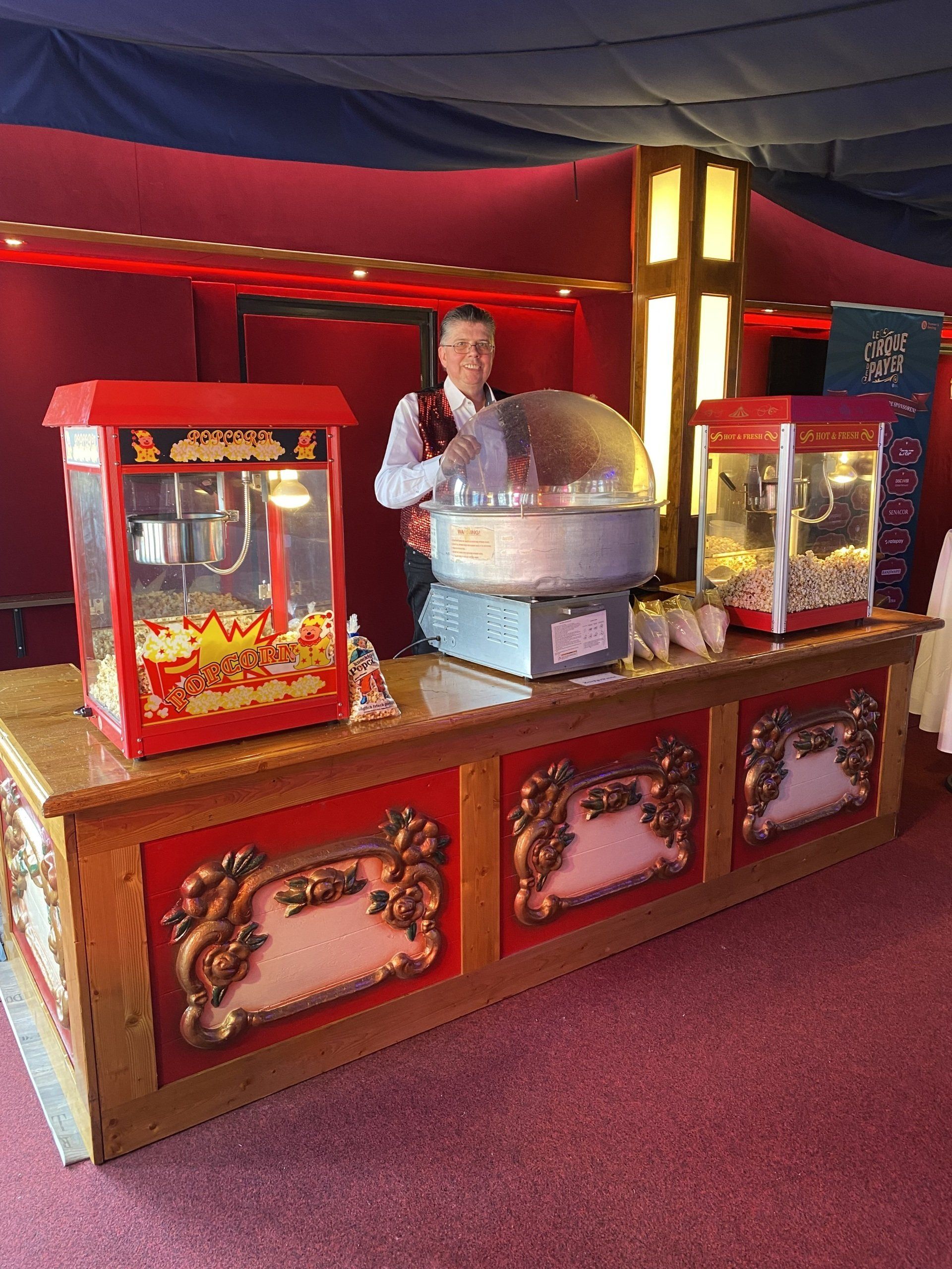 Kiliano Events - Zirkus Mieten- Events -Akrobat - Künstler- Show- Vermittlung