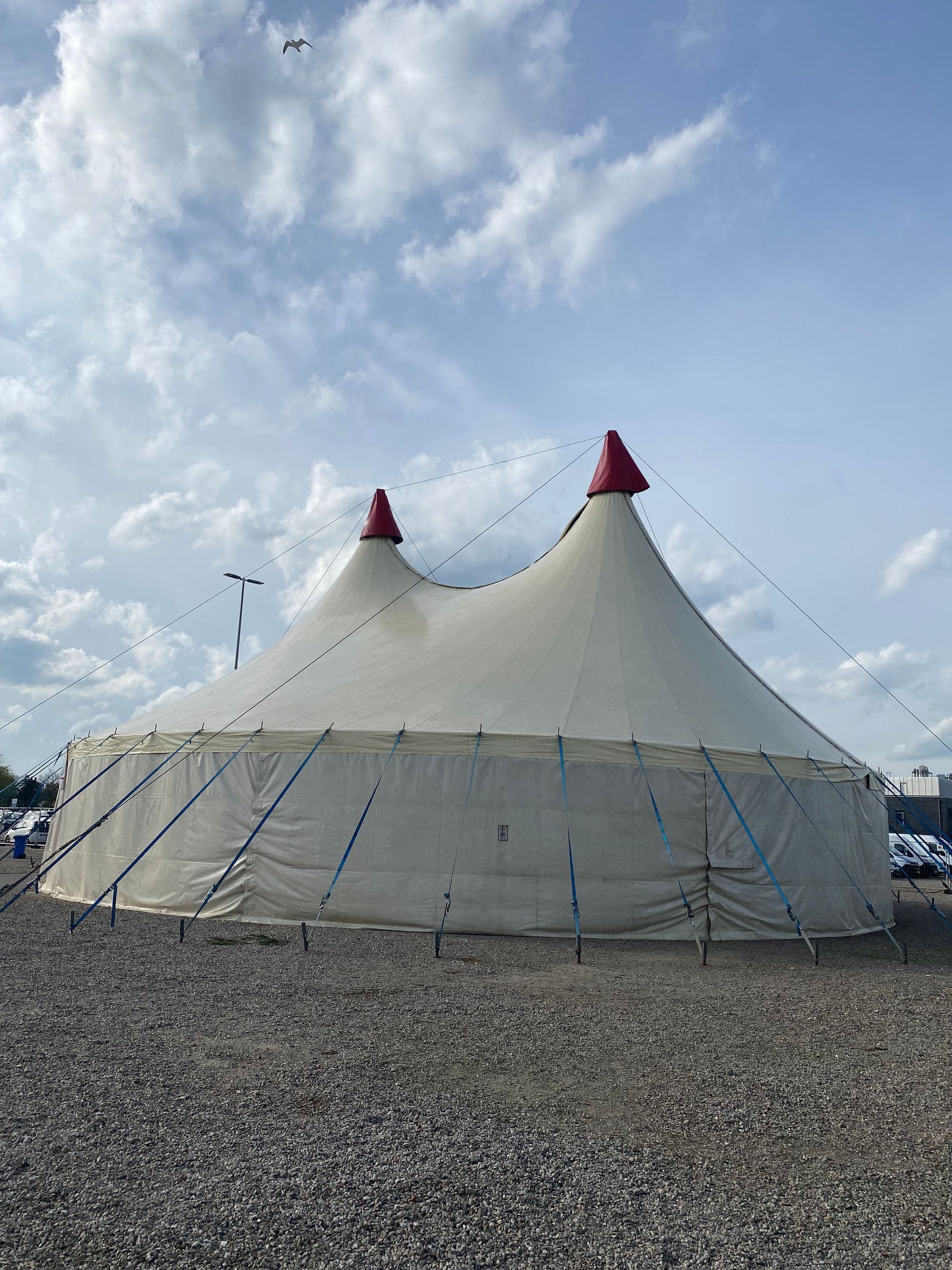 Kiliano Events - Festzelt - Showzelt Circuszelt- Theaterzelt - Palastzelt -Zeltvermietung
