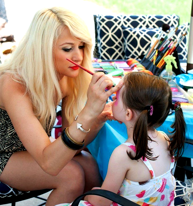 Face painting in Springfield & Hartford, MA | Dazzle Day Face Painters Photo of child having face painted