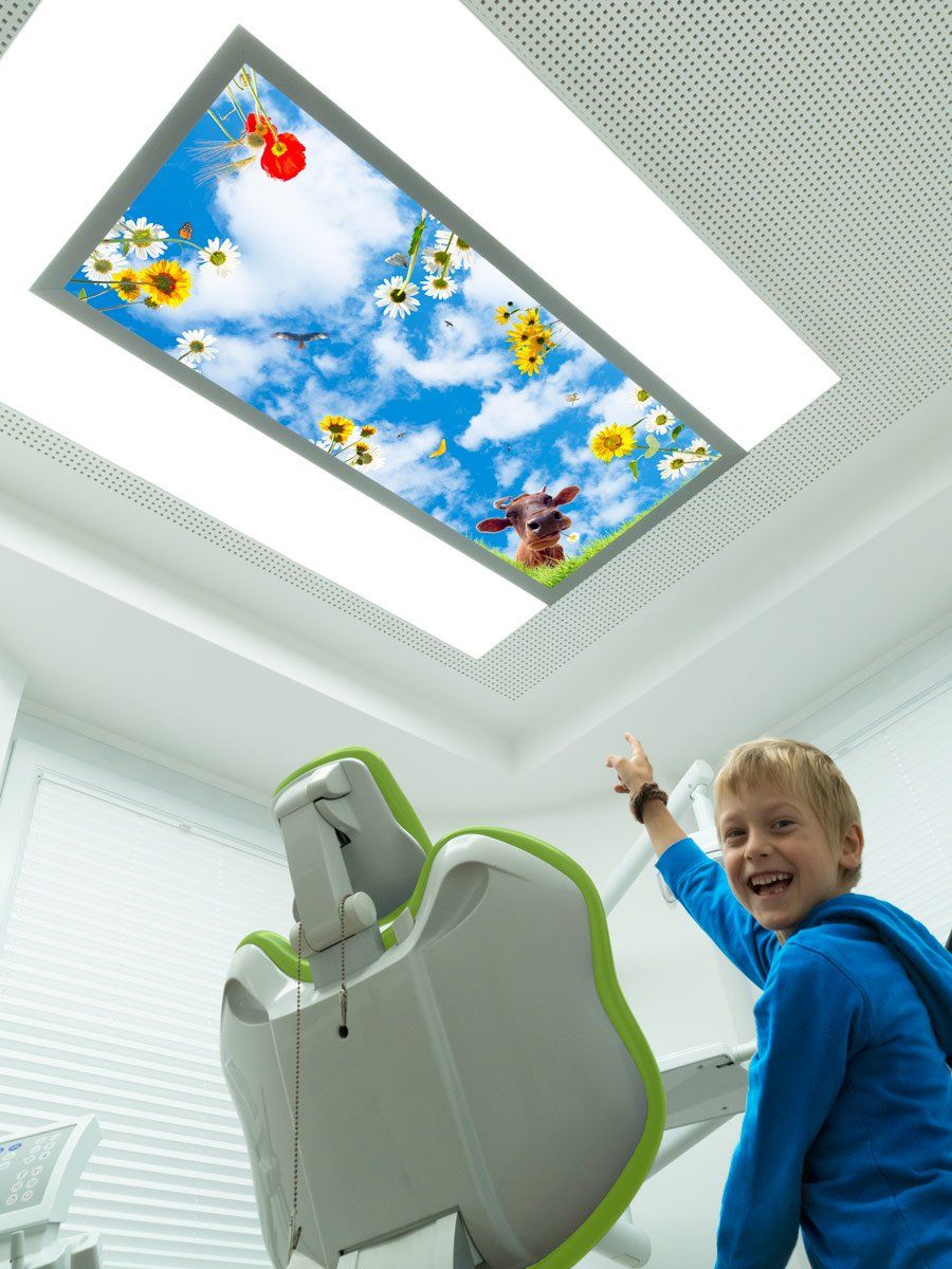 Behandlungsleuchte mit Suchaufgabe