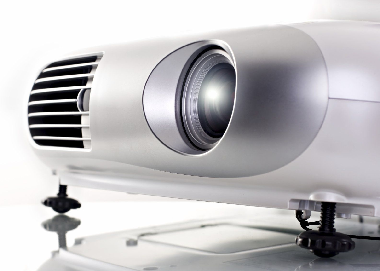 Tagungstechnik Tagungstechnik | Beamer | Cannyboard | Videokonferenz