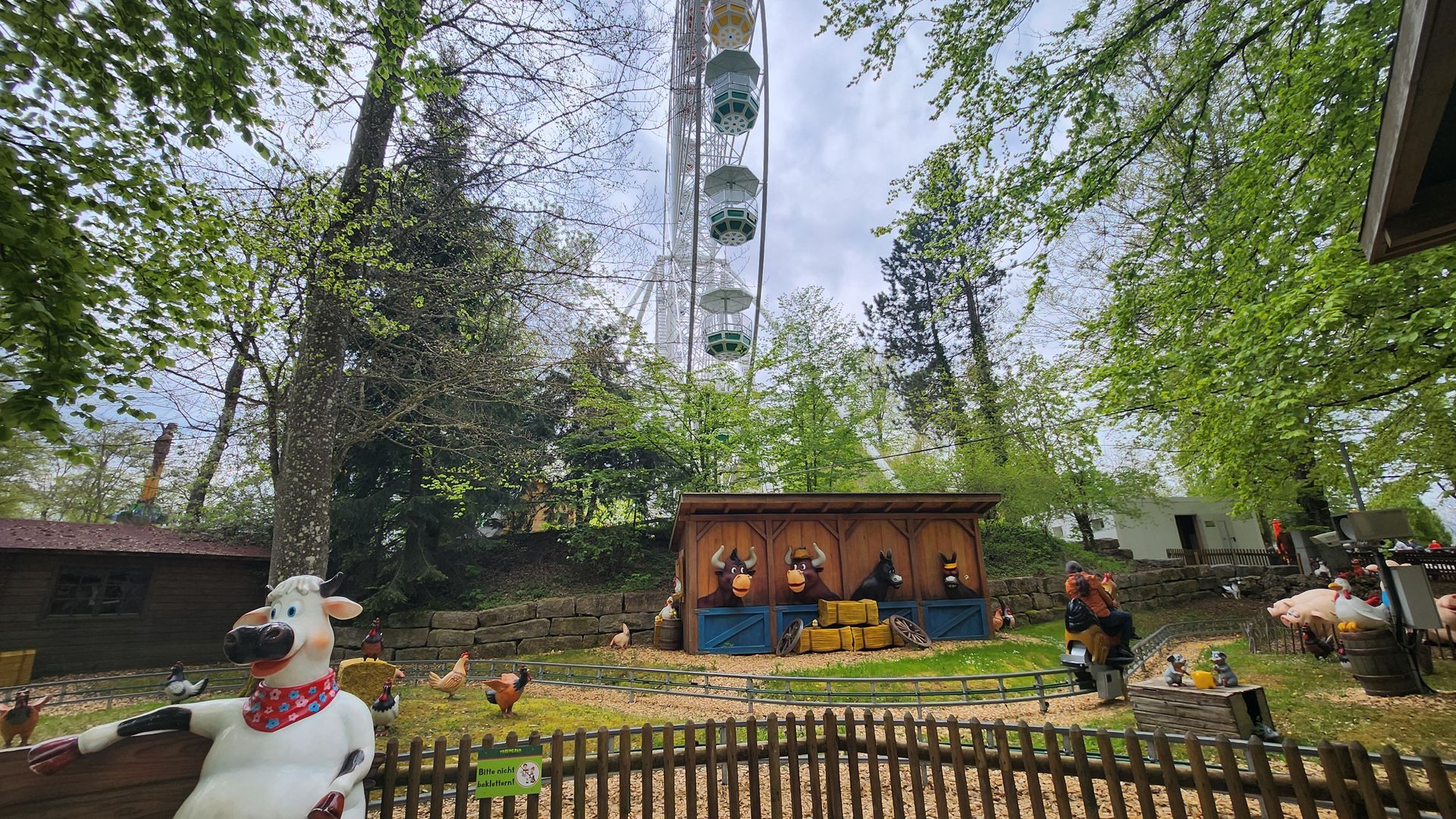 Entdecken Sie den Zauber im Freizeitpark Traumland auf der Schwäbischen Alb. 