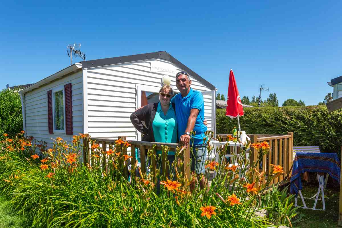 mobilhome locatif et terrasse