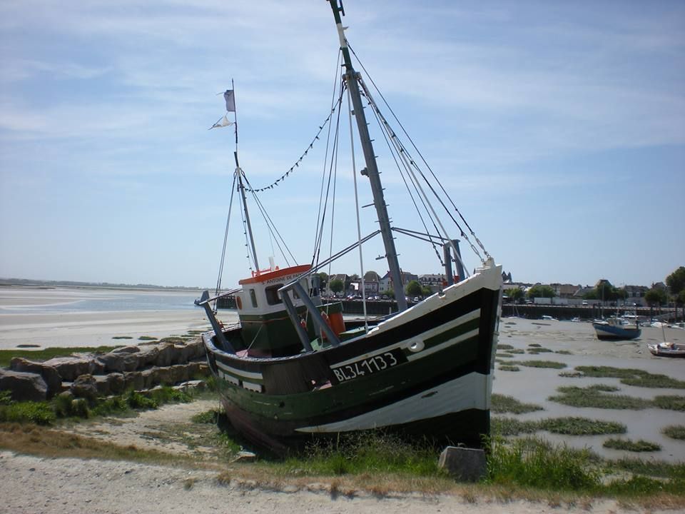 Baie de Somme au Crotoy avec bateau de pêche traditionnel