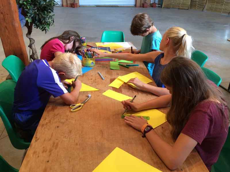 club enfant - aelier manuel au camping le tarteron au crotoy