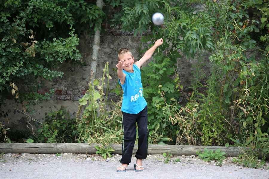 boulodrome au camping le tarteron