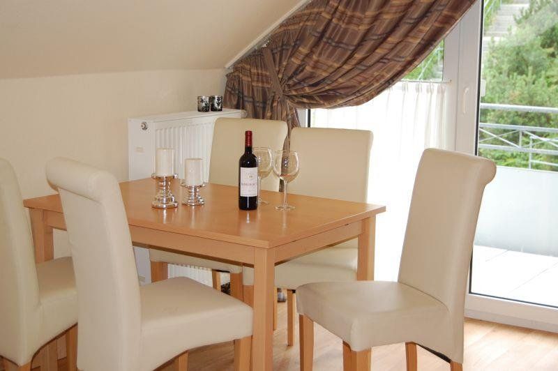 Für weitere Bilder bitte anklicken.