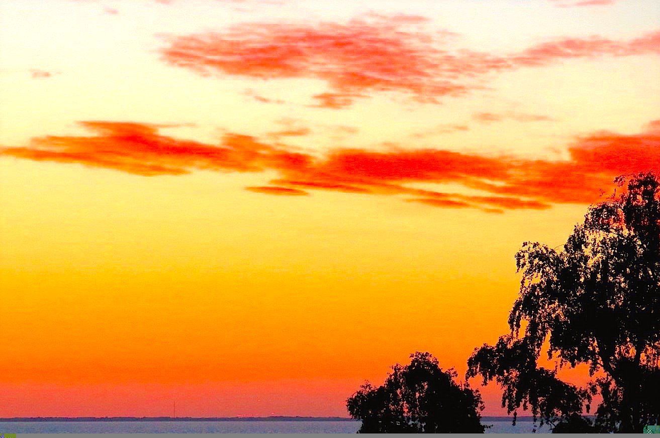 14. Abendhimmel über den Bodden in Lubmin