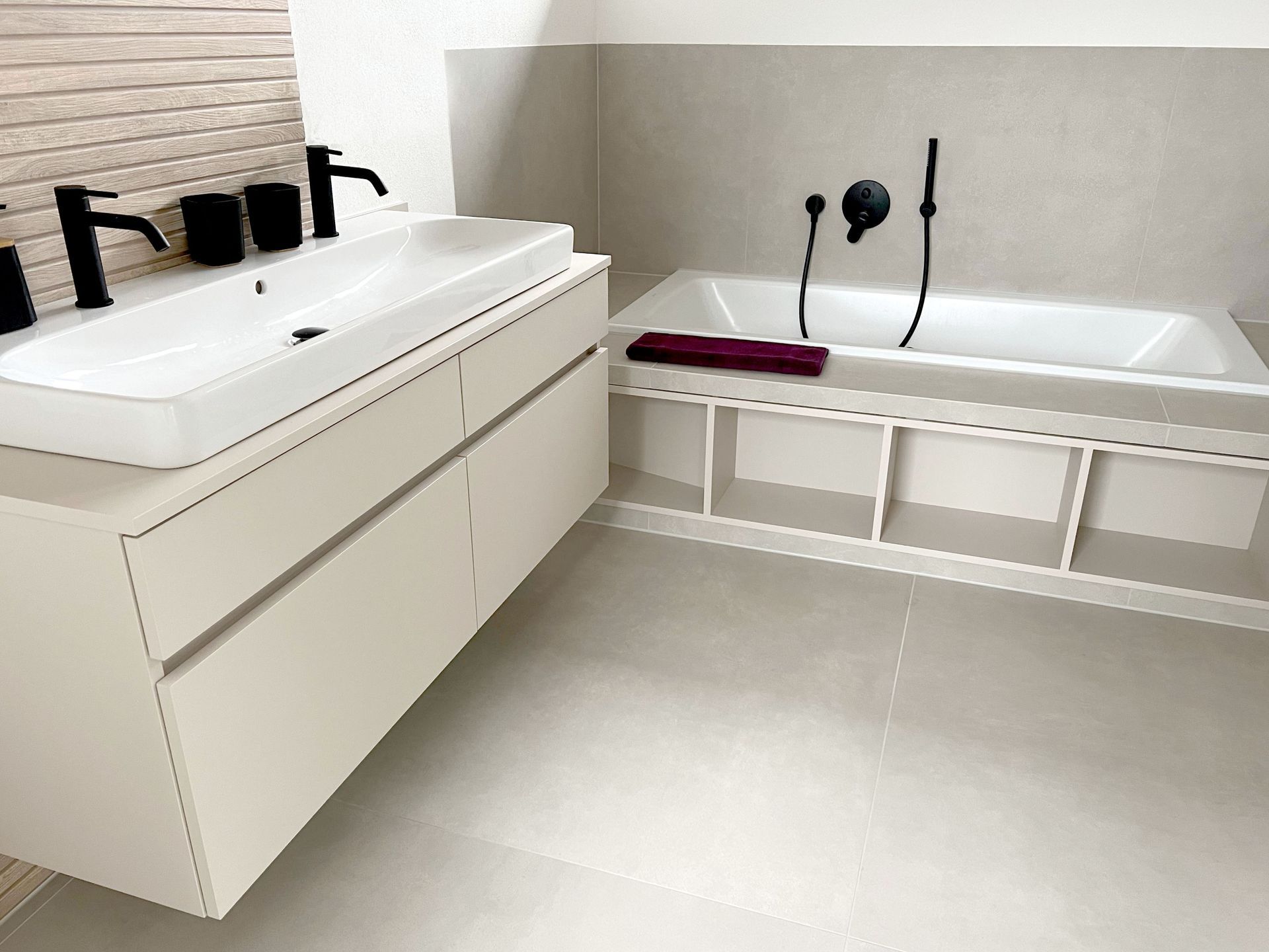 Exklusive Badmöbel von der Möbelschreinerei Deines Haiterbach