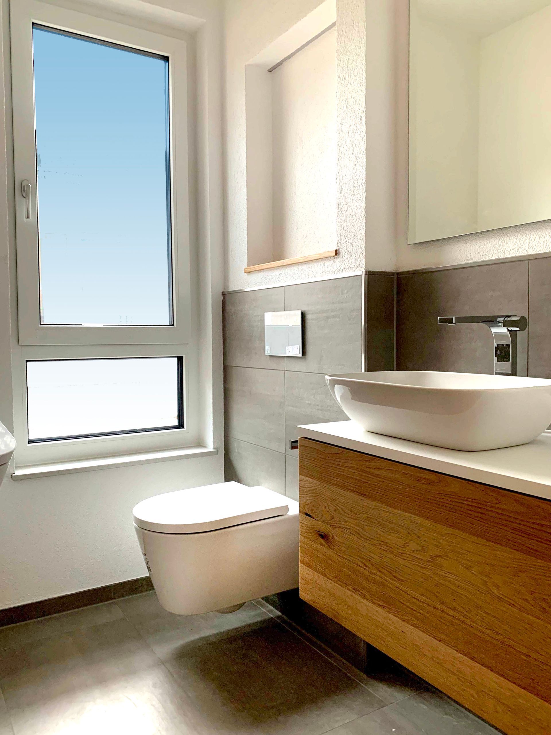 Badmöbel und hochwertige Armaturen von Deines Küchen aus dem Schwarzwald