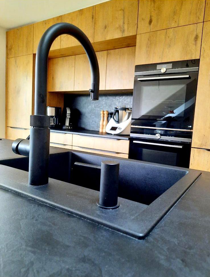 Einbaugeräte vieler Hersteller von Deines Küchen