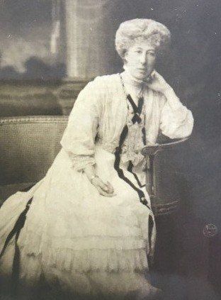 Lady Emma Jane Crichton Lady Emma Jane Crichton at Netley Castle