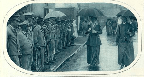 The King + Queen at Netley Hospital 1917